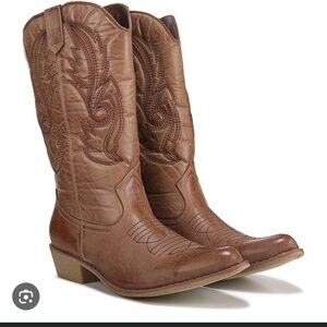 Western style boots- only worn a few times!